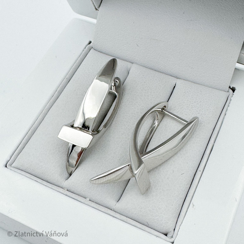 Stříbrné náušnice bez zirkonů